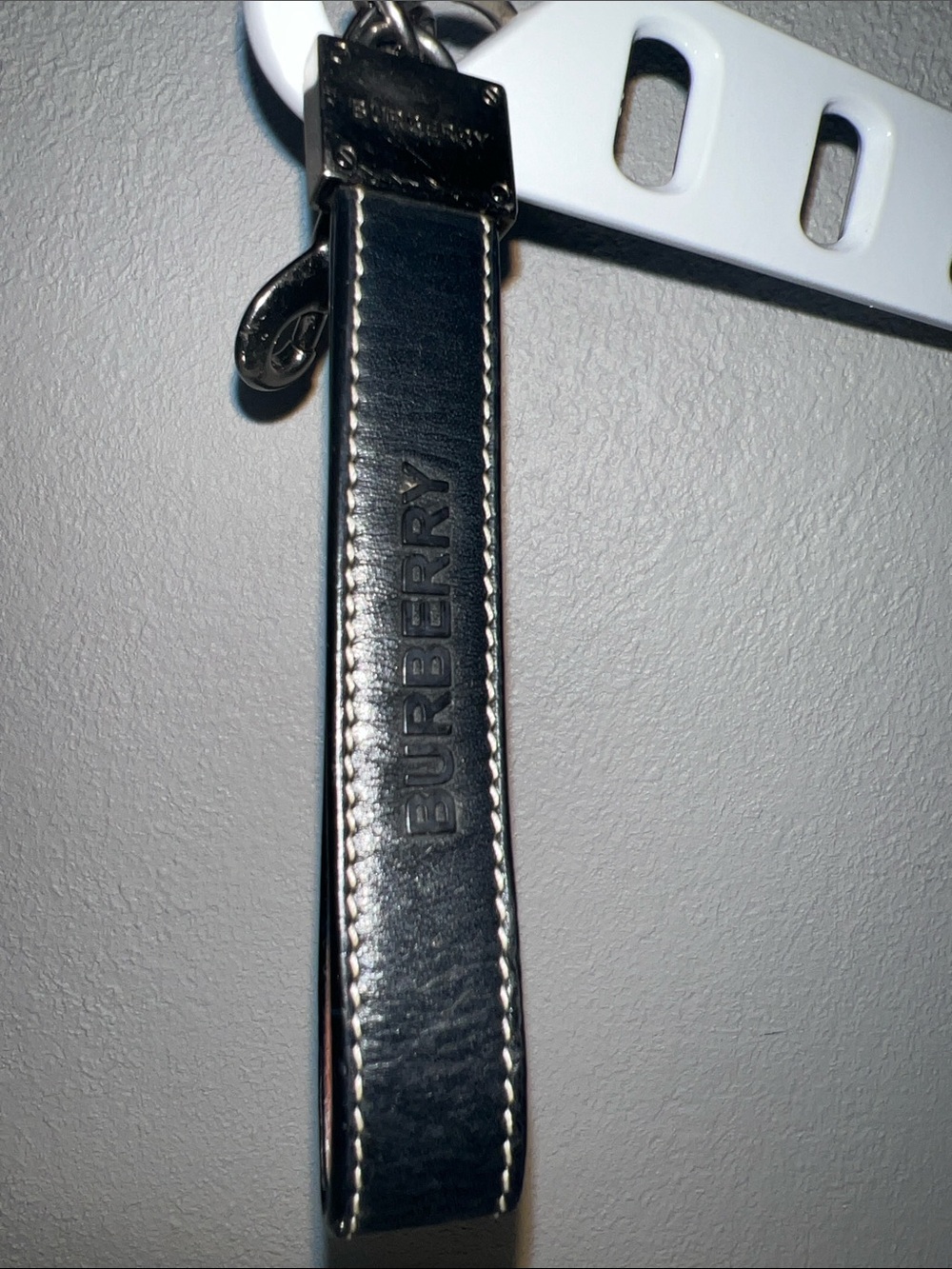 Burberry Black and Brown Leather Key Fob Strap - Designer Style - Picture 4 of 9